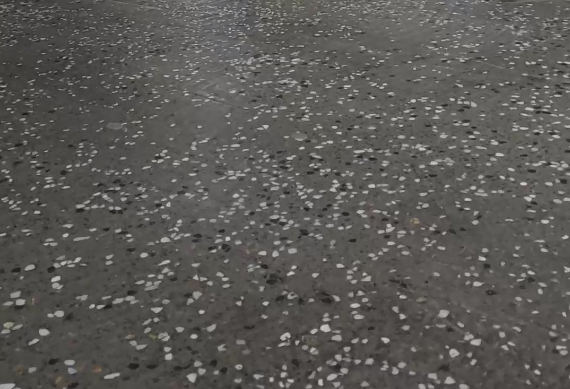 宿州清山瀾島撒石固化地坪